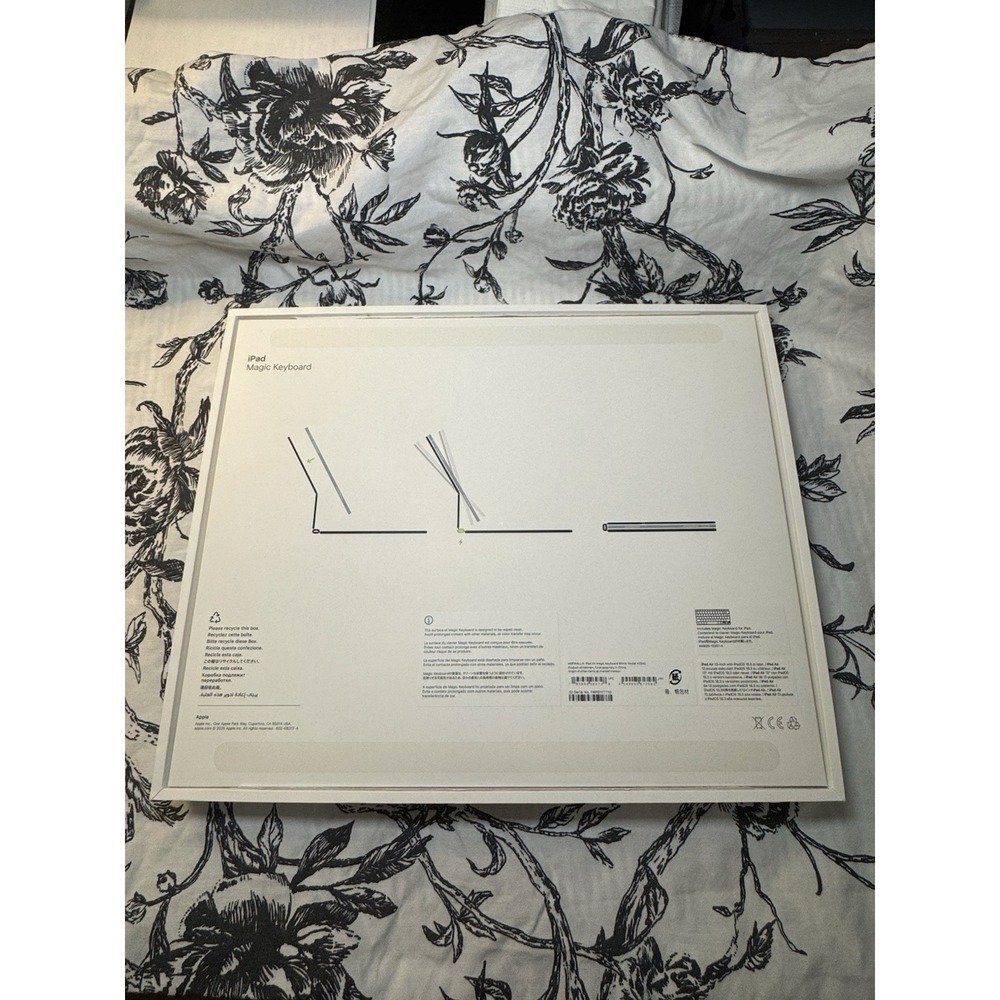 Apple iPad Magic Keyboard Empty Box Model A3340 M3 Inserts Included - Picture 2 of 6
